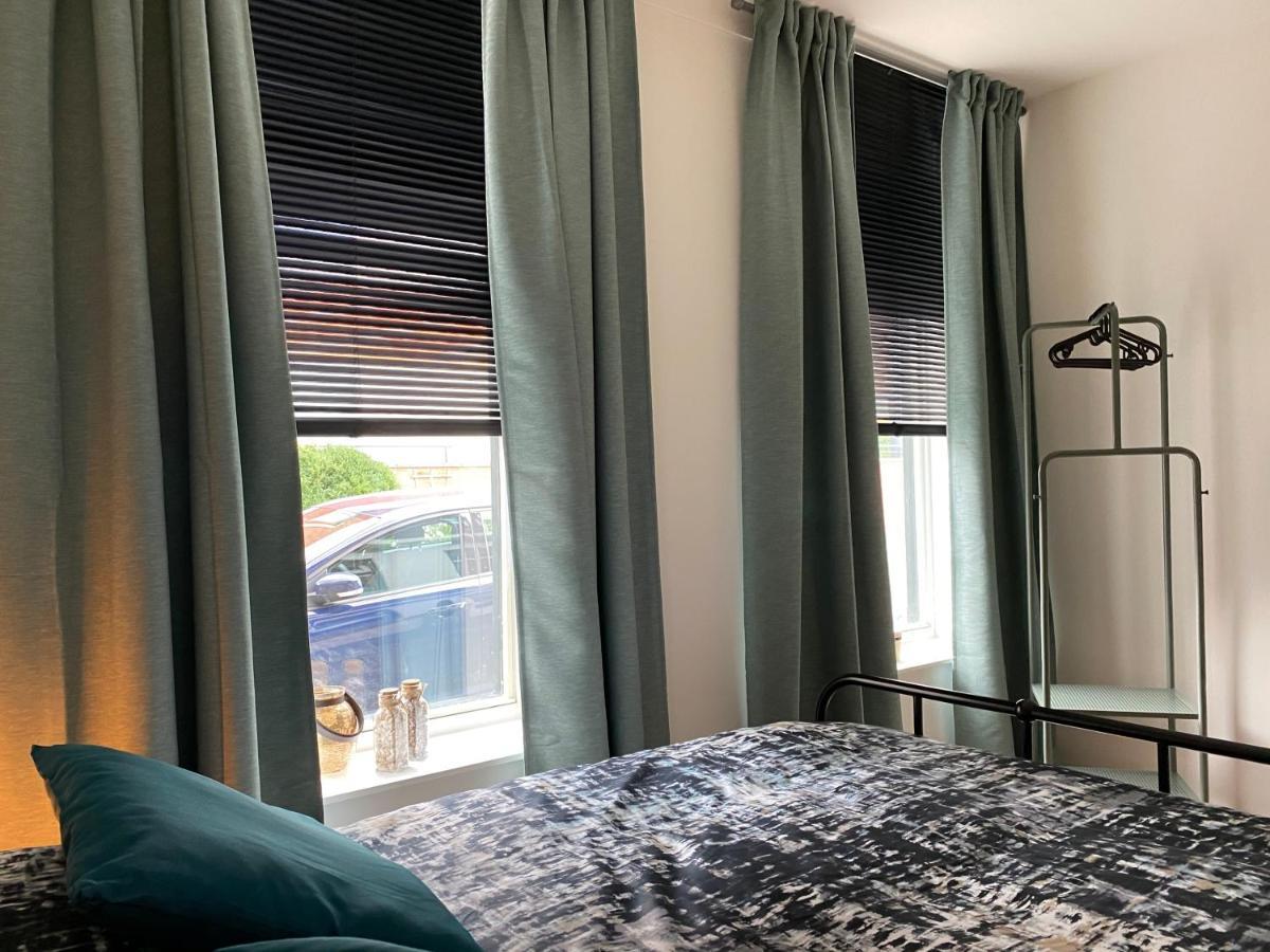 חרונינגן Het Hoekje - 2 Bedroom Family Friendly City Home מראה חיצוני תמונה