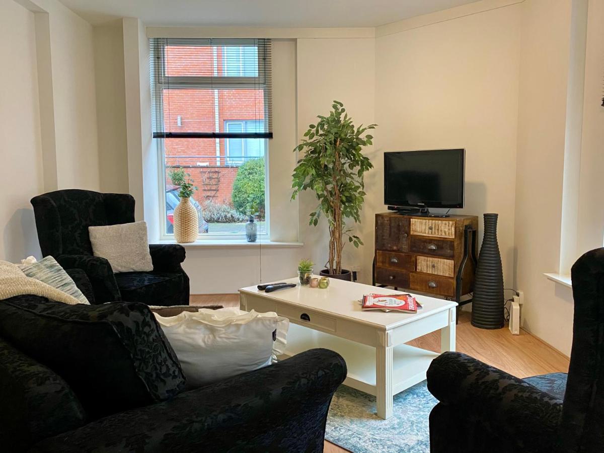 חרונינגן Het Hoekje - 2 Bedroom Family Friendly City Home מראה חיצוני תמונה